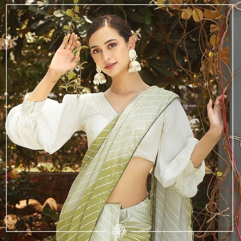 Mehndi Color Beautiful Floral And Leheriya Print Saree