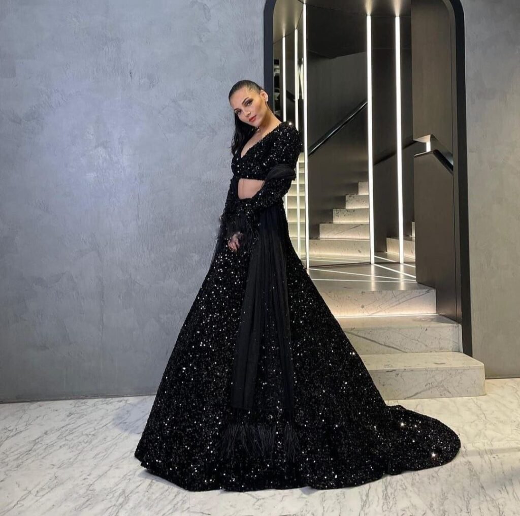 Black Color Sequins Work Heavy Lehenga Choli - Photo 2