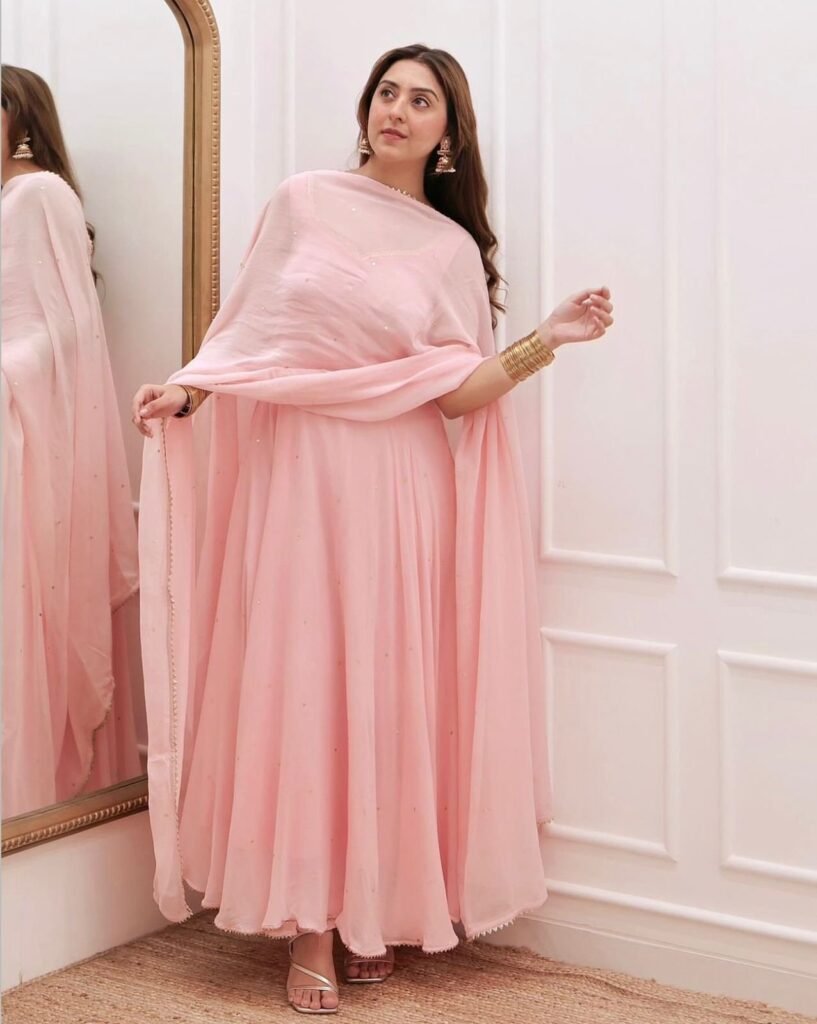Peach Color Fox Georgette Beautiful Gown - Photo 2
