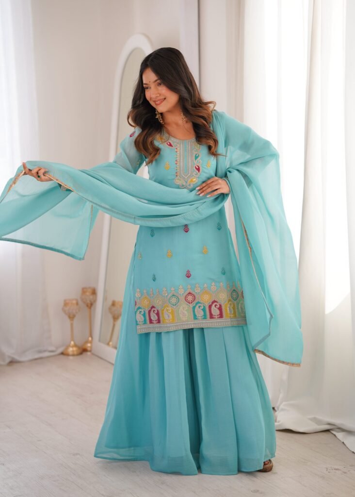 Turquoise Embroidered Kurta Set with Palazzo and Dupatta - Photo 2