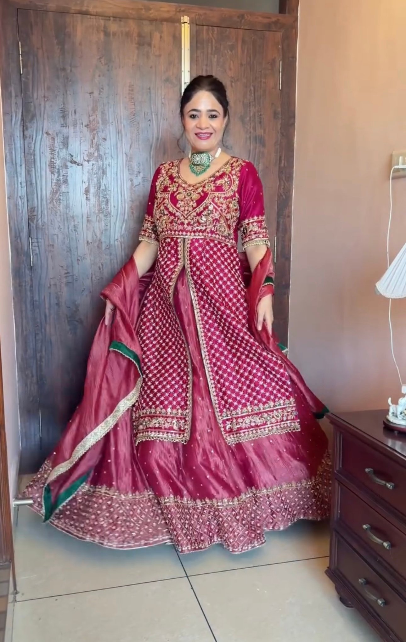 Rani Pink Embroidered Bridal Lehenga with Heavy Zari Work - Image 3