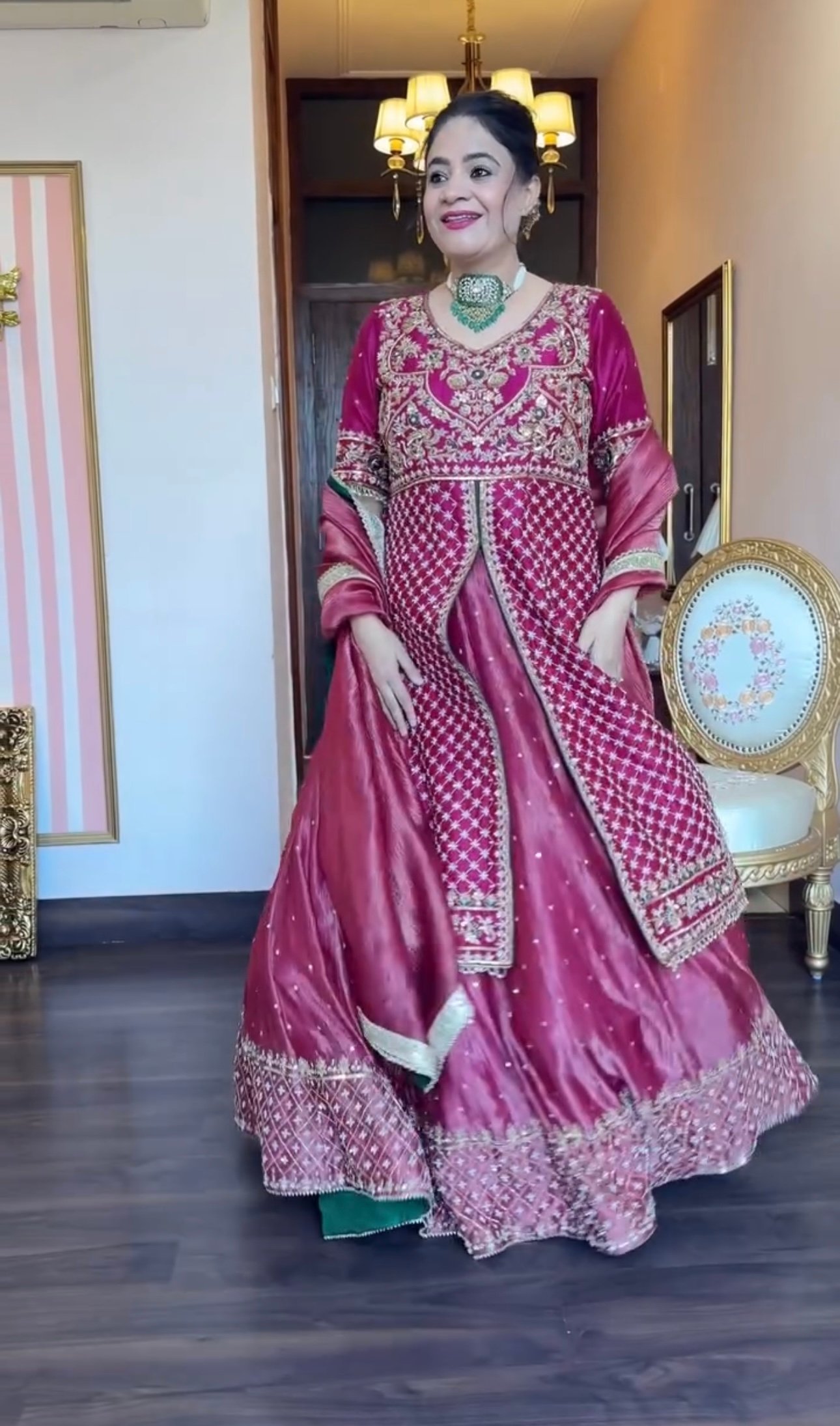 Rani Pink Embroidered Bridal Lehenga with Heavy Zari Work - Image 4