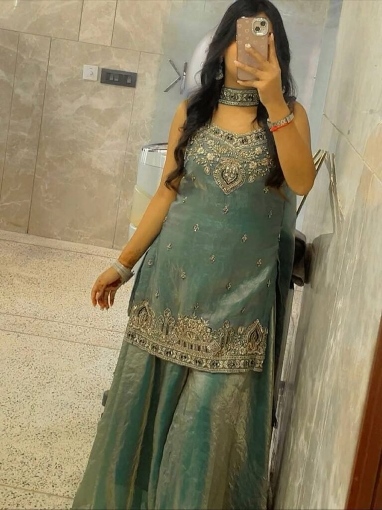 Elegant Teal Embroidered Traditional Suit Set - Photo 3