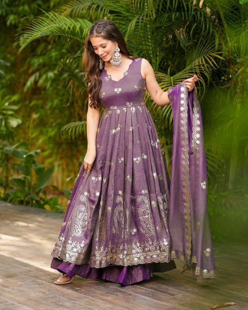 Crunchy Silk With Embroidery Work Onion Gown - Photo 3