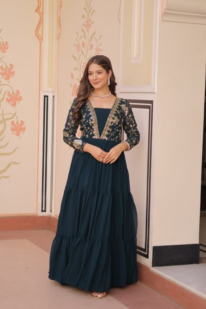 Blooming Embroidered Work Green Gown - Photo 3