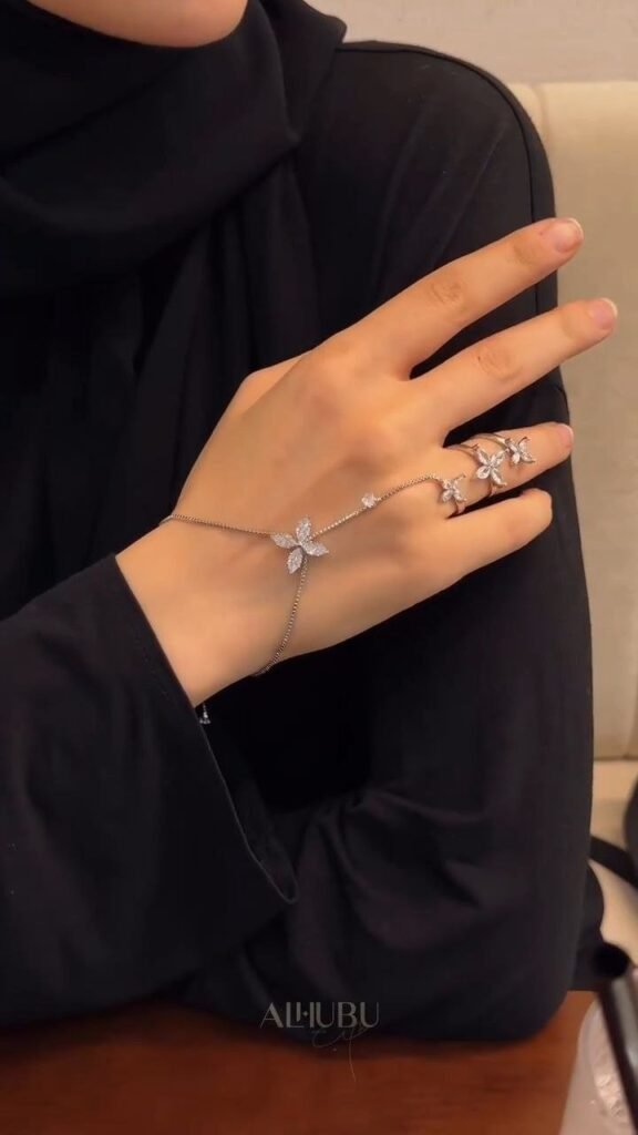 Floral Crystal Hand Harness Ring Bracelet - Photo 1