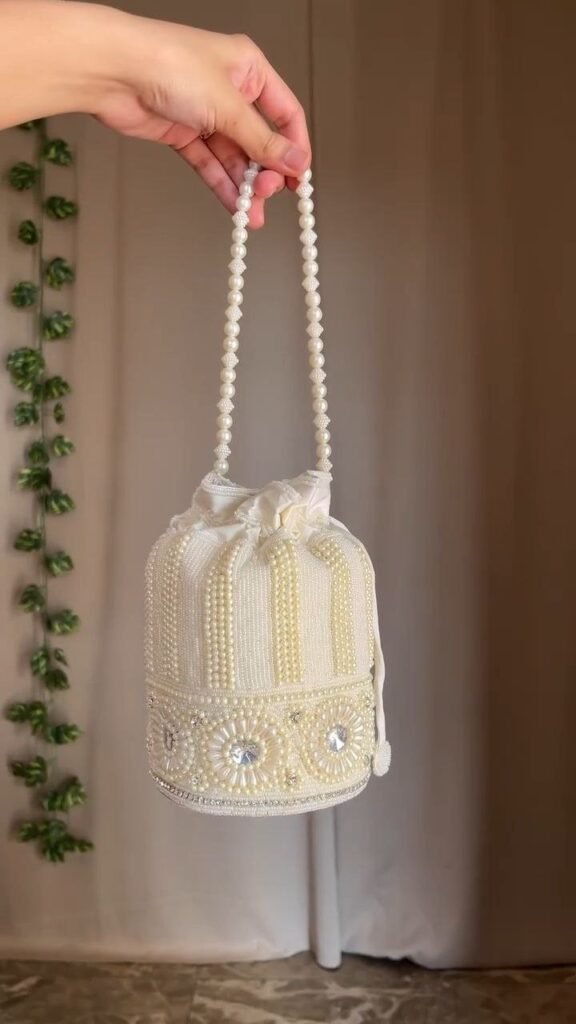 Pearl Embellished Circular Clutch Bag - Photo 4