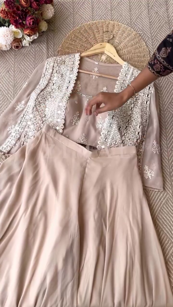 Mirror Embroidered Ethnic Co-Ord Set with Cape Jacket - Photo 8